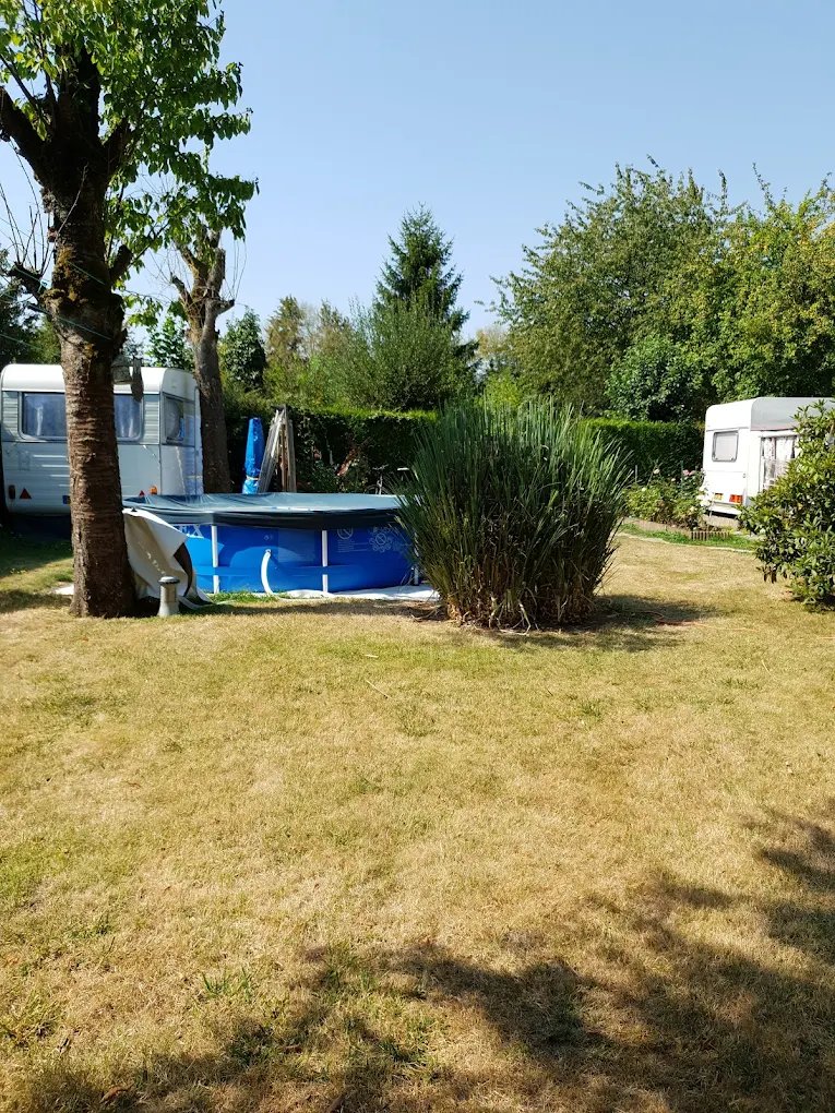 Emplacements caravanes — Camping Saint-Maur